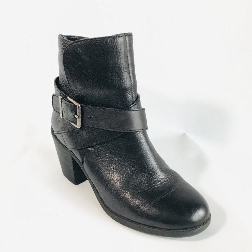 BCBGeneration Aries Women's Black Ankle Boots - Picture 1 of 6